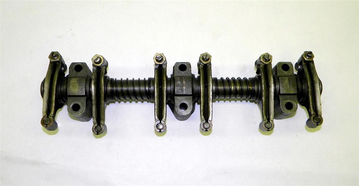 Rocker Arm / Valve Train Assembly LDT465 Multifuel Diesel Engine M35A2